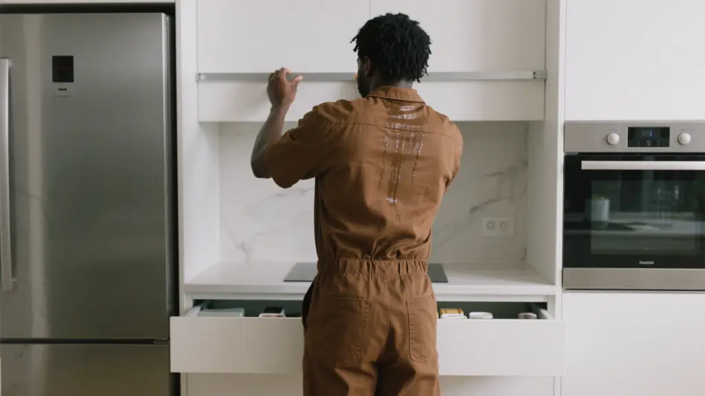 Unlock the Secret to a Perfect Space Saving Closet Today. 一
