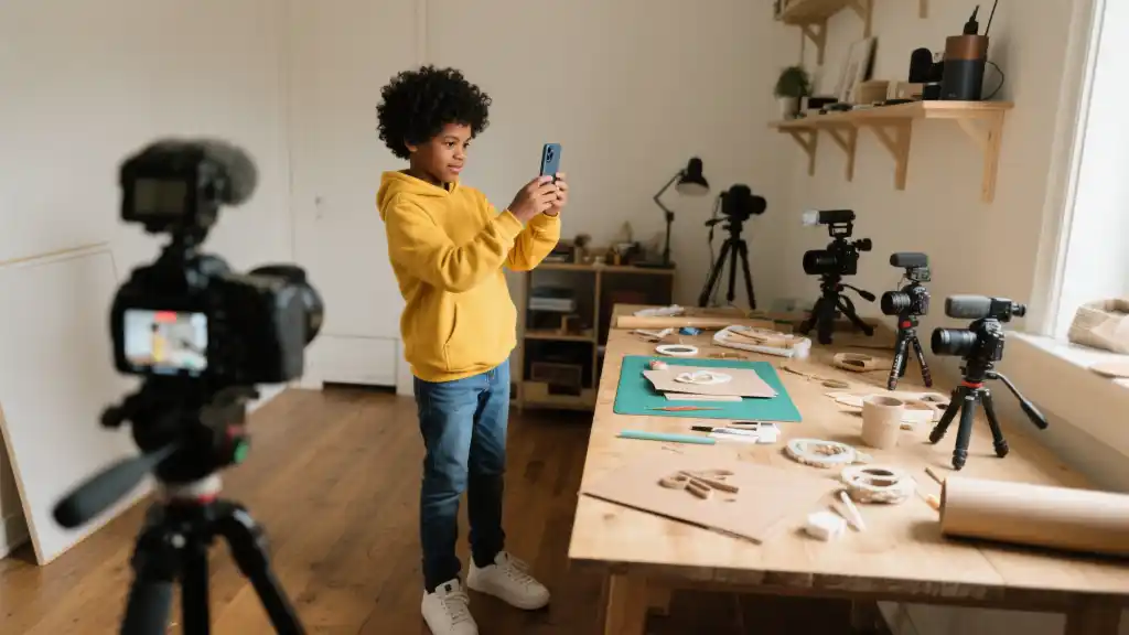 Is This How Top Agents Capture Stunning Property Videos? 二